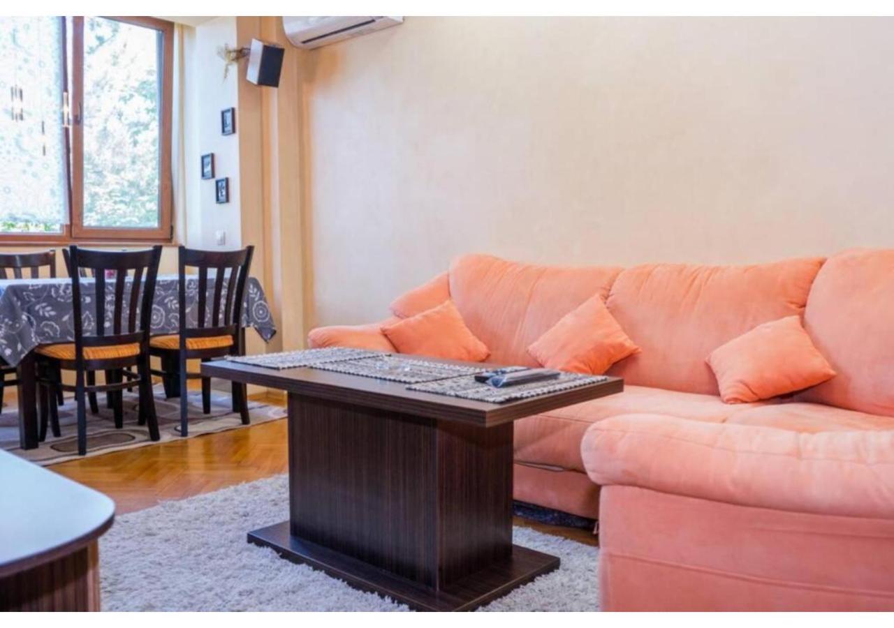 Luxury Apartment On The First Line To The Sea Burgas Esterno foto