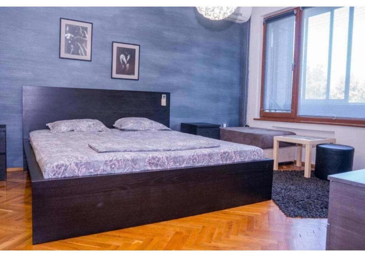 Luxury Apartment On The First Line To The Sea Burgas Esterno foto