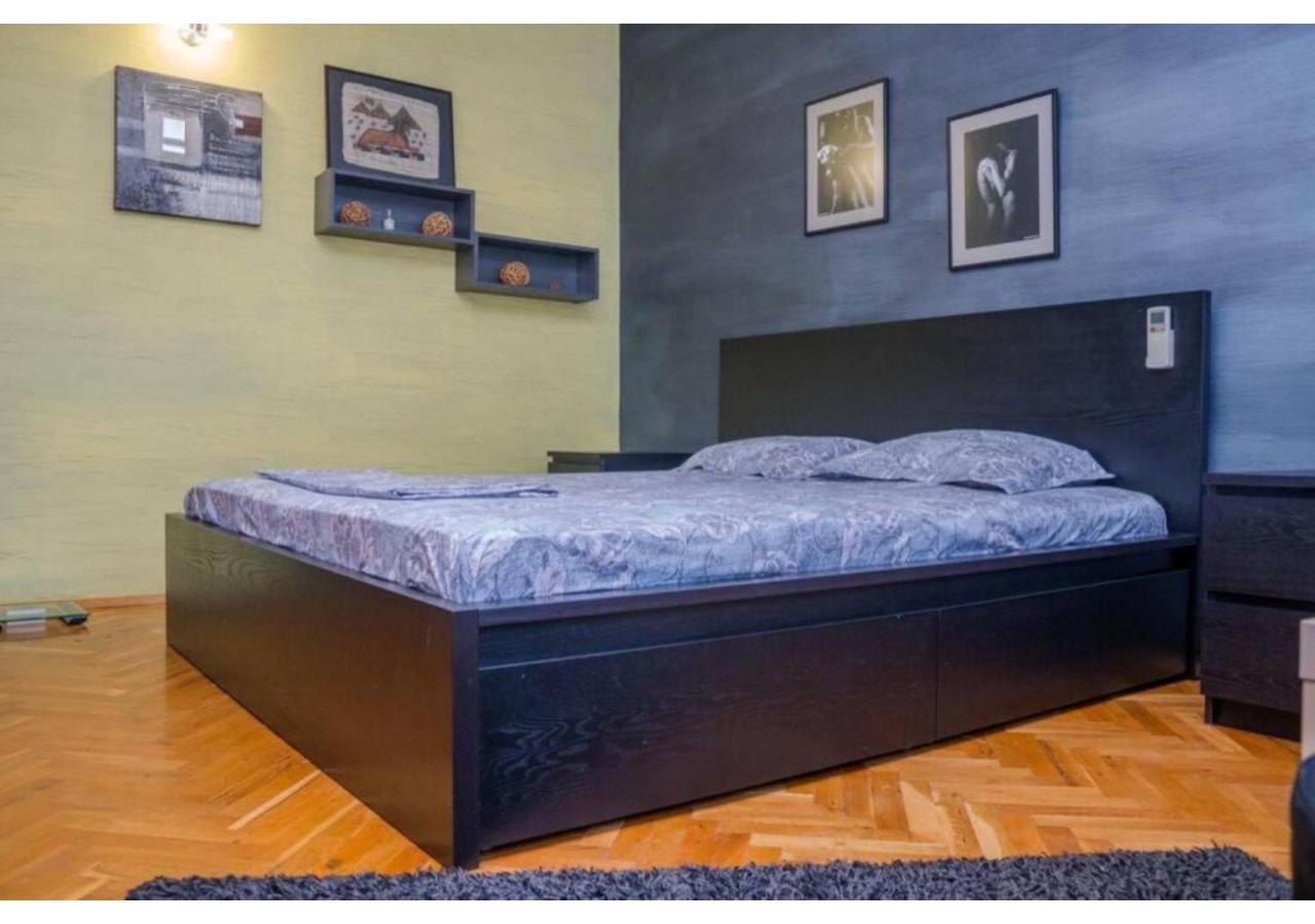 Luxury Apartment On The First Line To The Sea Burgas Esterno foto